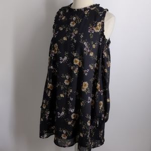 Zoe & Sam cold shoulder floral chiffon dress-sz L